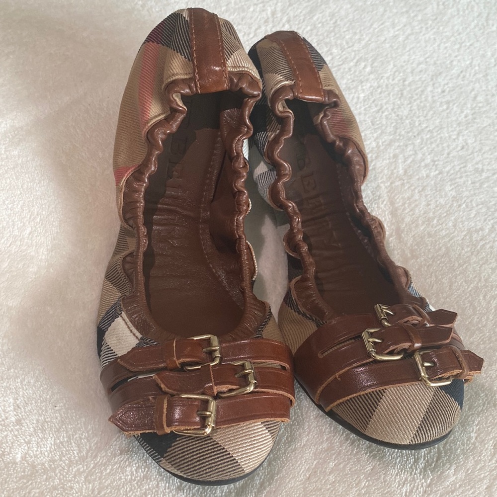 Burberry plaid print ballet flats